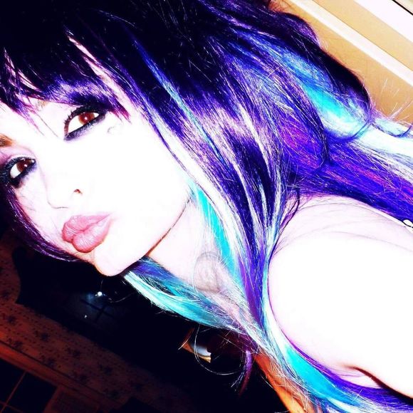 Meet your Posher, Genea - Picture 1 of 2